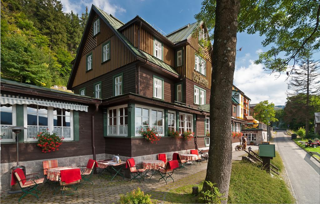 波德加萨尼酒店 Špindlerŭv Mlýn 外观 照片